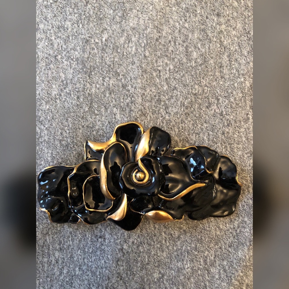 Oscar de la renta belt buckle